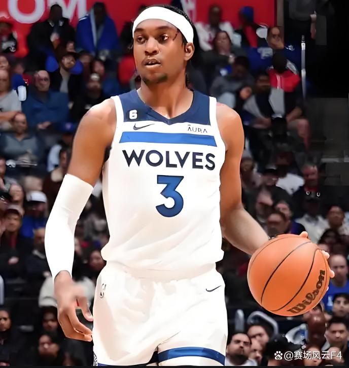 菲尼克斯太阳迎NBA常规赛关键赛，赛后豪取连胜，管理层满意，赛季目标并未改变的简单介绍